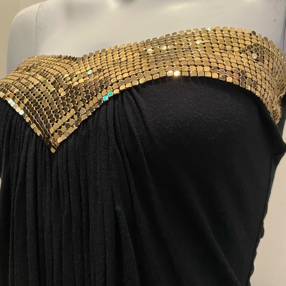 Ladies Sky Top. Color Black. Size Medium - Picture 2 of 4